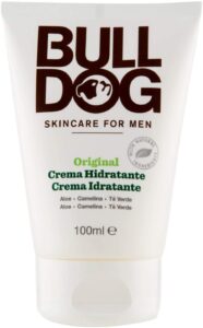 La crema hidratante para hombres de Bull Dog como regalo para hombres